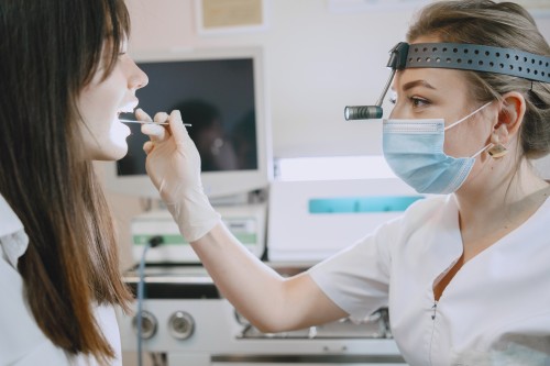 How Stem Cells Enhance Healing in Oral Surgery: A Look at Anesthesia’s Role