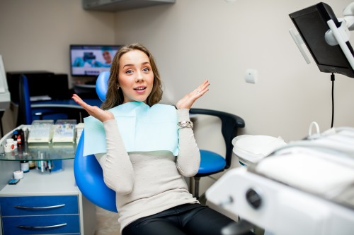 How does a Cosmetic Dentist in Newport Beach Boost Your Confidence Instantly