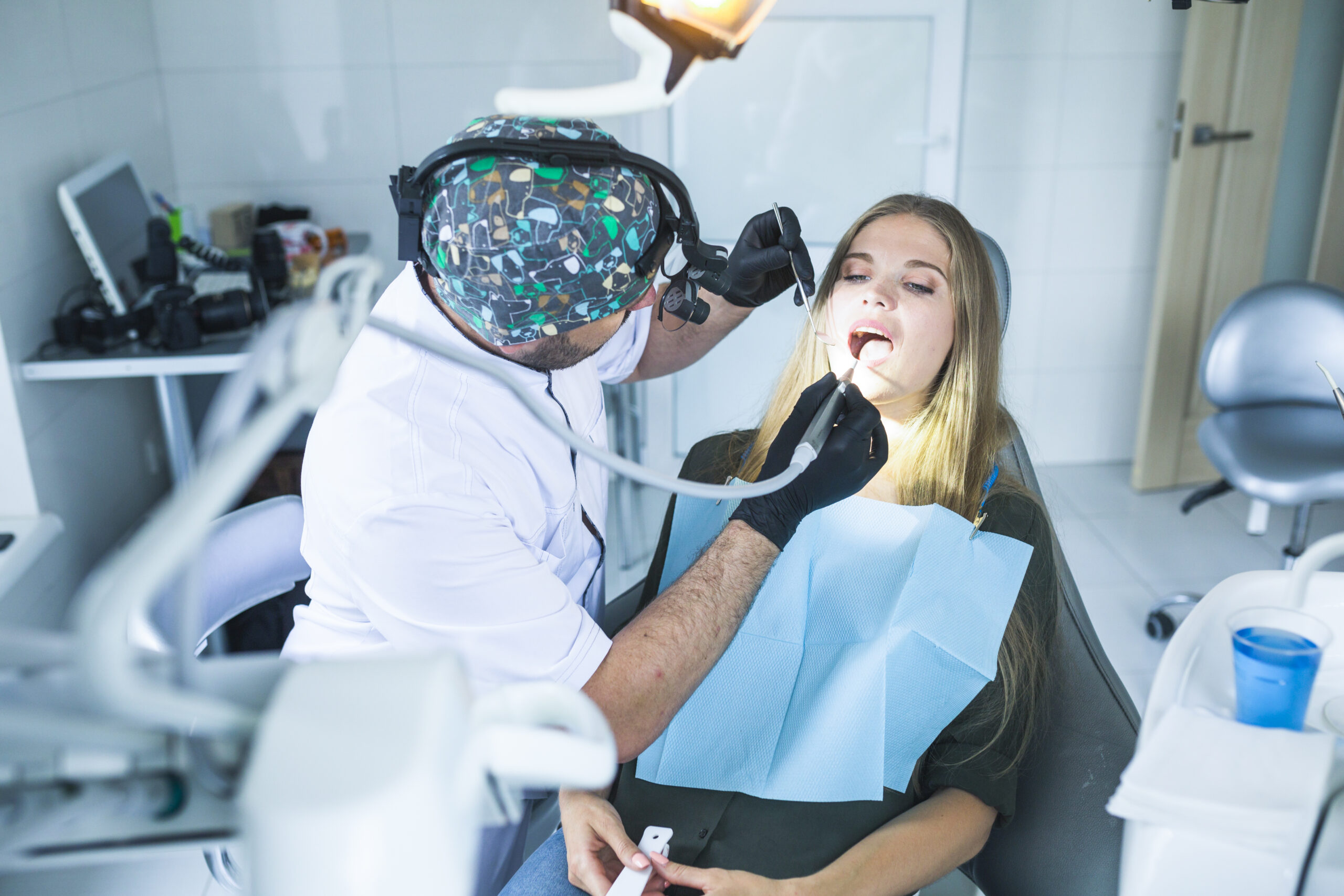 How Local Dentists in Newport Beach Are Using Advanced Dental Technology