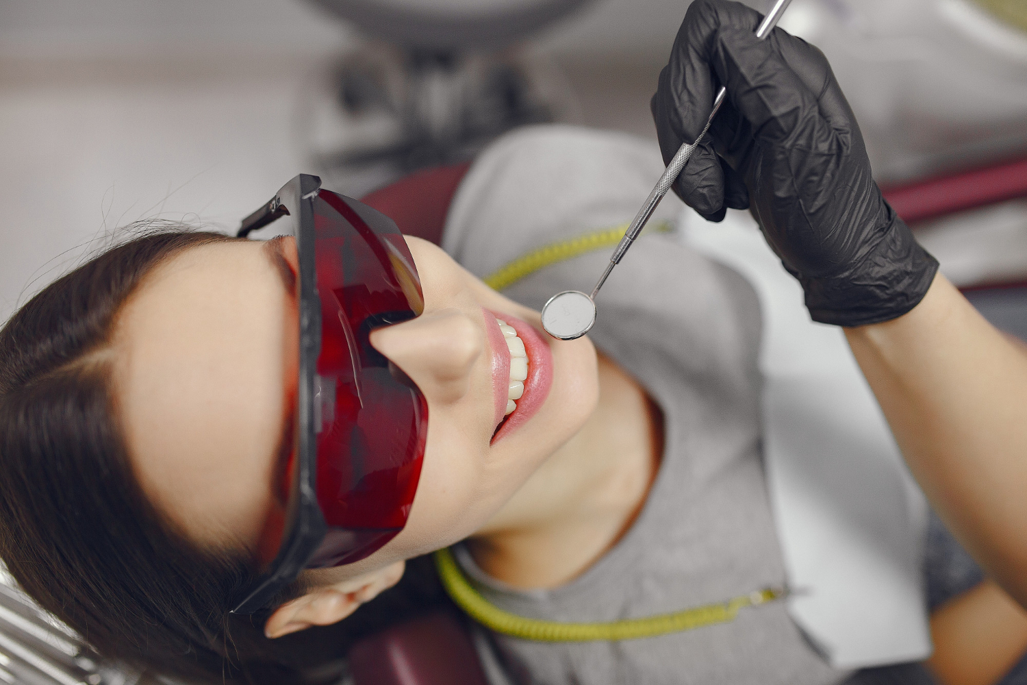 How to Get Affordable Teeth Whitening in Lomita Without Side Effects